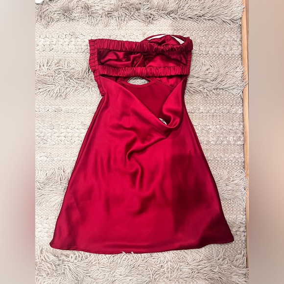 Princess Polly strapless silk red dress size 0 - Picture 2 of 3